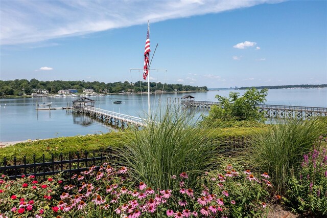 2 Stonytown Rd, Manhasset, NY 11030 - photo 34