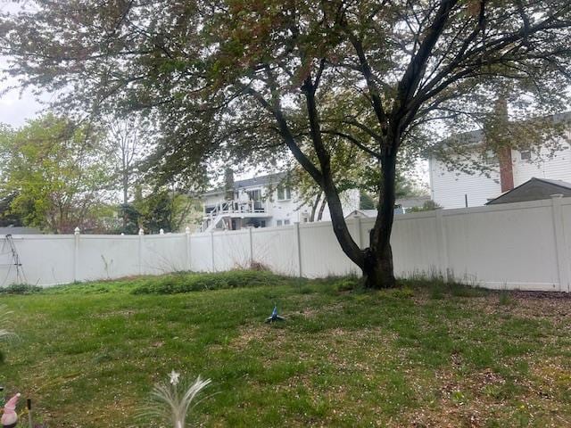841 Prescott Pl, West Babylon, NY 11704 - view of yard