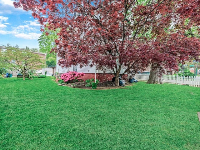 123-19 7th Ave, College Point, NY 11356 - view of yard featuring a fenced backyard