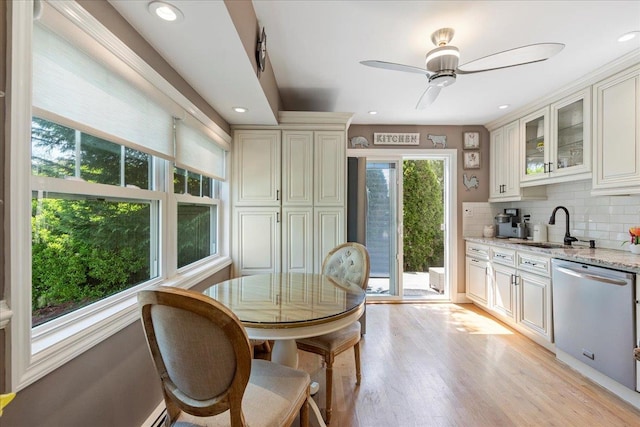 dining area with recessed lighting, light wood-style floors, and ceiling fan