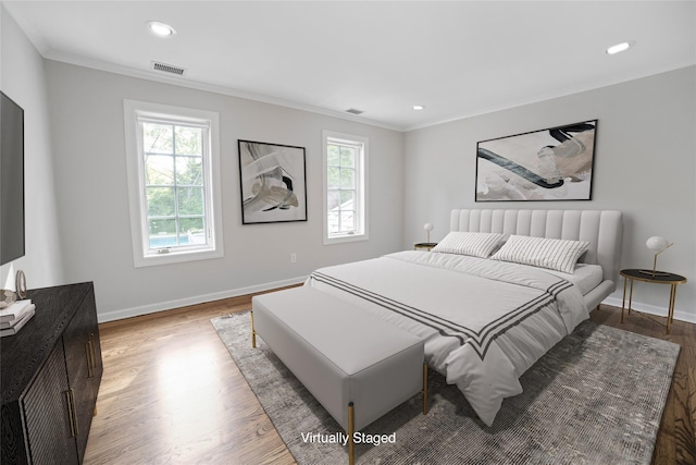 3 Pin Oak Ct, Old Brookville, NY 11545 - bedroom with crown molding, wood finished floors, baseboards, and recessed lighting