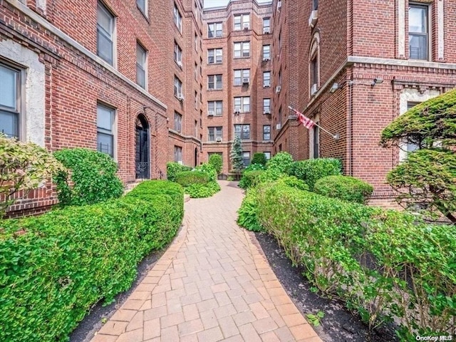 115-25 84th Ave Unit 5L, Kew Gardens, NY 11418 - view of property's community