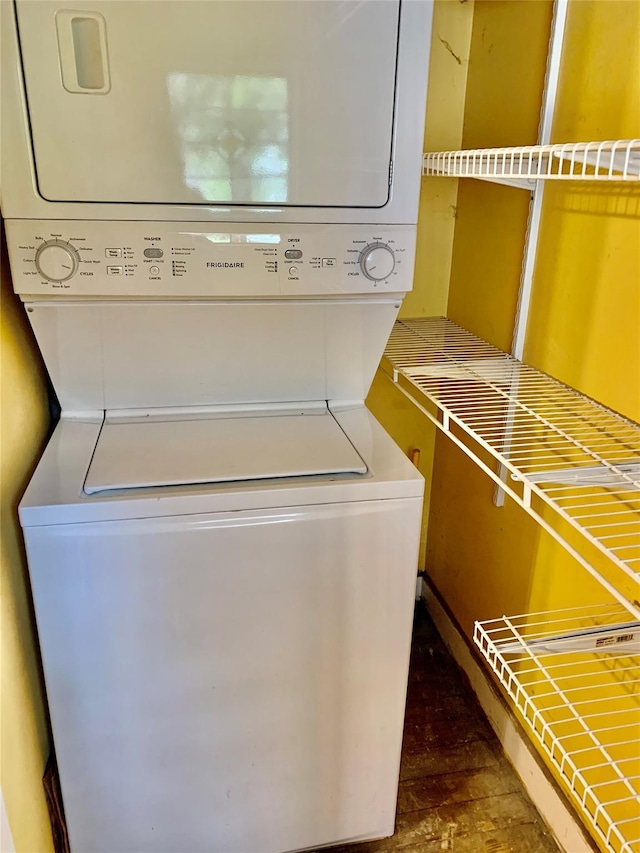 781 Pine Island Tpke, Warwick, NY 10990 - laundry room featuring laundry area and stacked washer / drying machine
