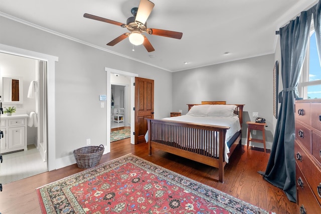101 Mohican Park Ave, Dobbs Ferry, NY 10522 - bedroom with wood finished floors, crown molding, baseboards, a ceiling fan, and recessed lighting