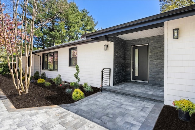 7 Breezy Hill Dr, Northport, NY 11768 - view of doorway to property