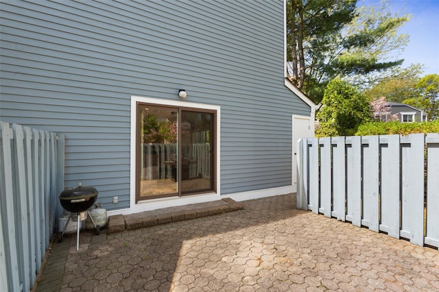 23 Top Of The Rdg Unit A8, Mamaroneck, NY 10543 - exterior space with area for grilling and fence