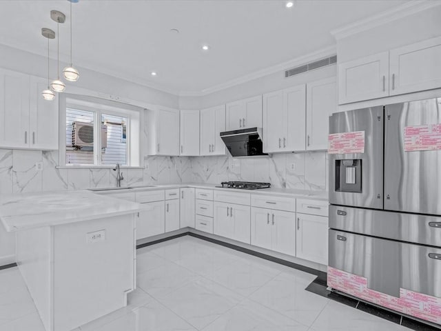 kitchen featuring crown molding, white cabinetry, visible vents, and stainless steel fridge with ice dispenser