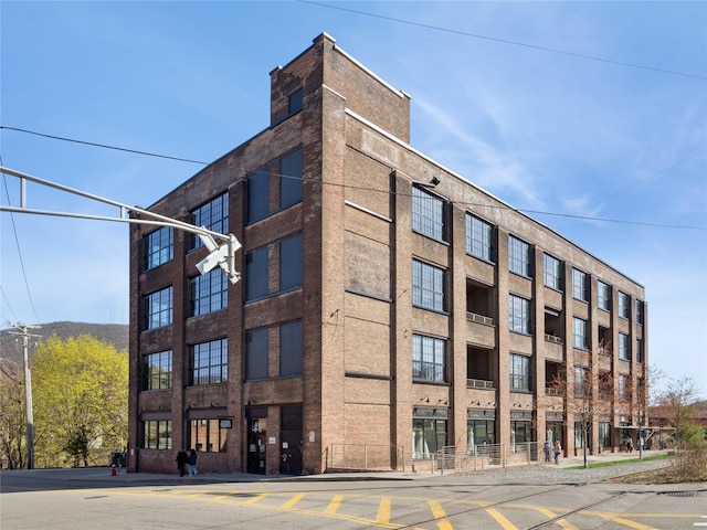 view of building exterior
