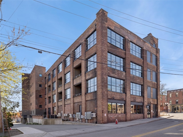 view of building exterior