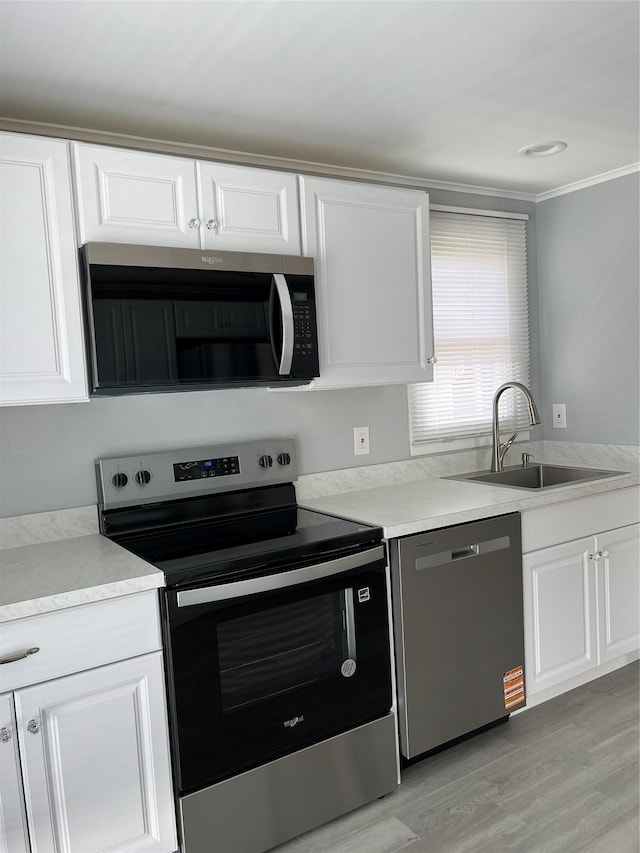132 Village Cir W, Manorville, NY 11949 - photo 6