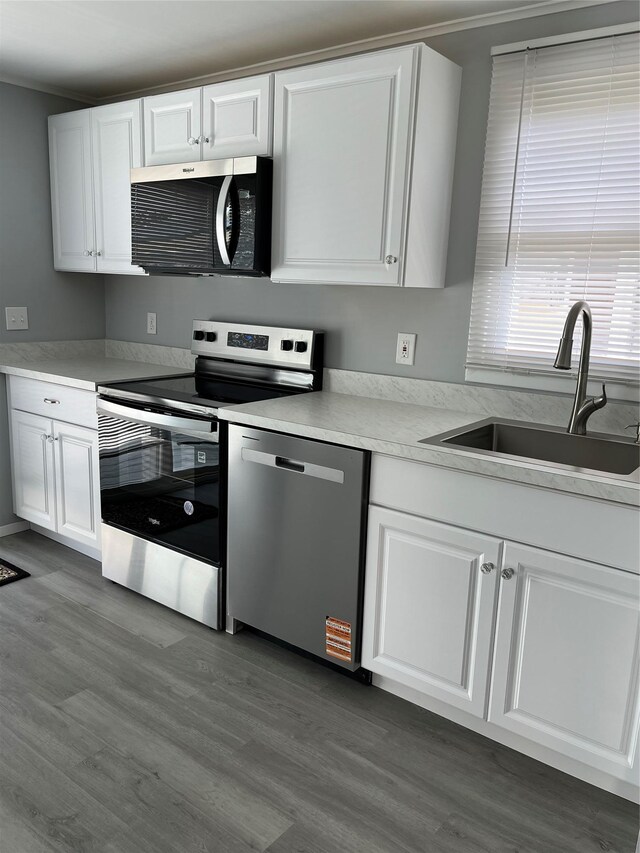 132 Village Cir W, Manorville, NY 11949 - photo 7