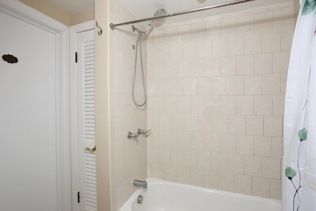 85 S Harrison Ave, Congers, NY 10920 - full bathroom featuring shower / tub combo with curtain