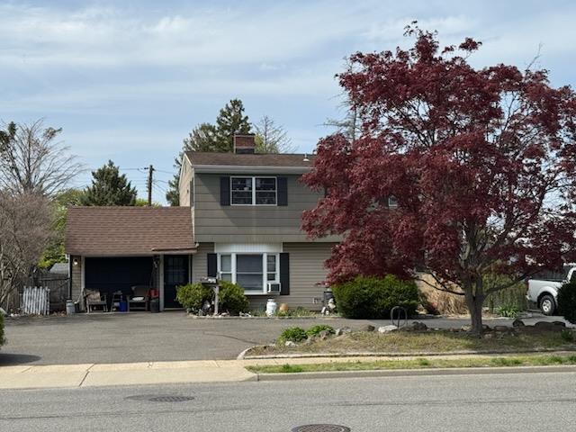 82 Scooter Ln, Hicksville, NY 11801 - photo 3