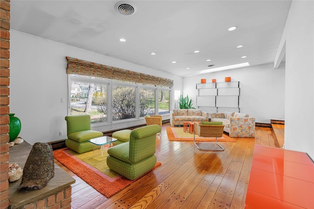 community lobby featuring recessed lighting