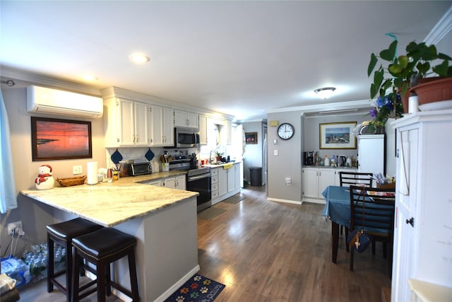 77 Village Cir W, Manorville, NY 11949 - photo 2