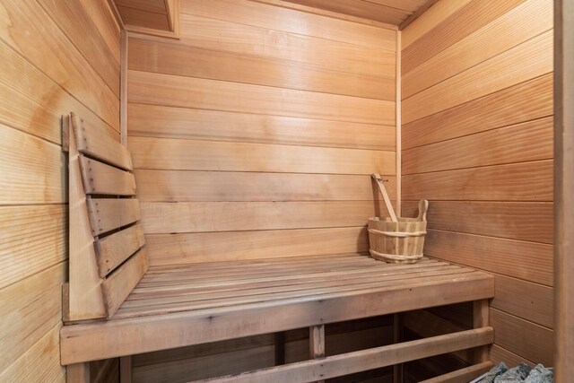 28 Stepping Stone Cres, Dix Hills, NY 11746 - relaxing sauna with wood walls