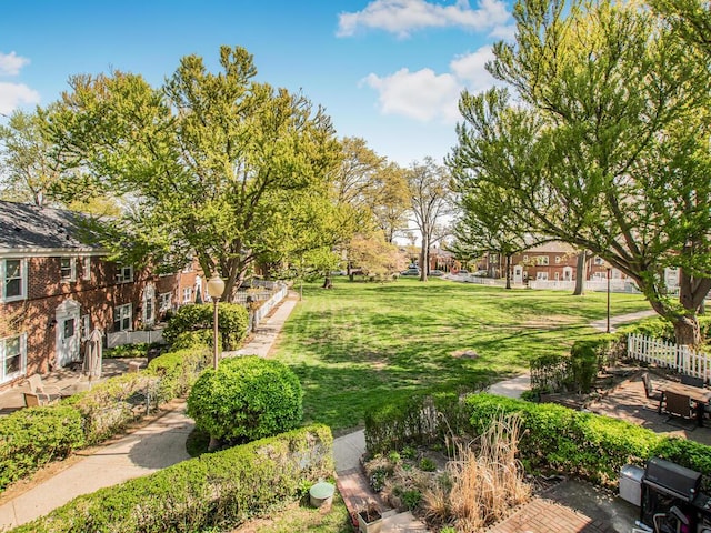 77 Hilltop Acres Unit 77, Yonkers, NY 10704 - view of yard featuring a residential view and fence