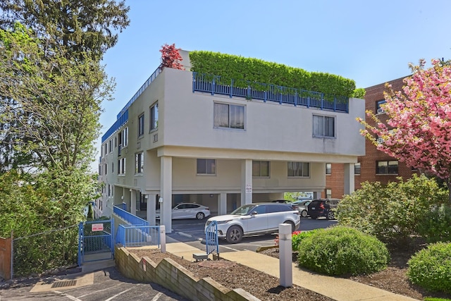 18 Shady Glen Ct Unit 302, New Rochelle, NY 10805 - view of building exterior