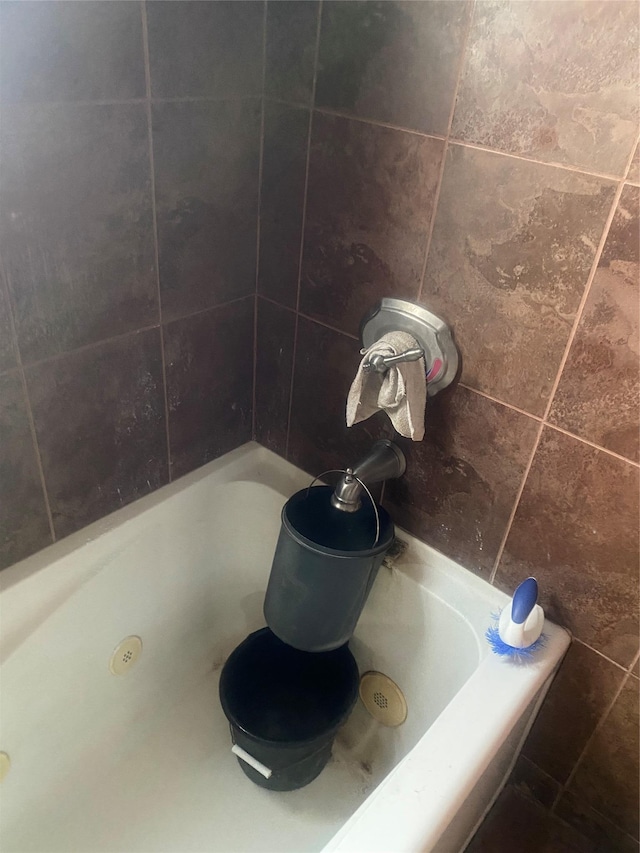 2713 Eastchester Rd, Bronx, NY 10469 - details with a shower and a washtub