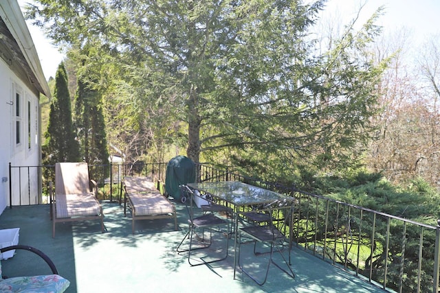 view of patio featuring outdoor dining area