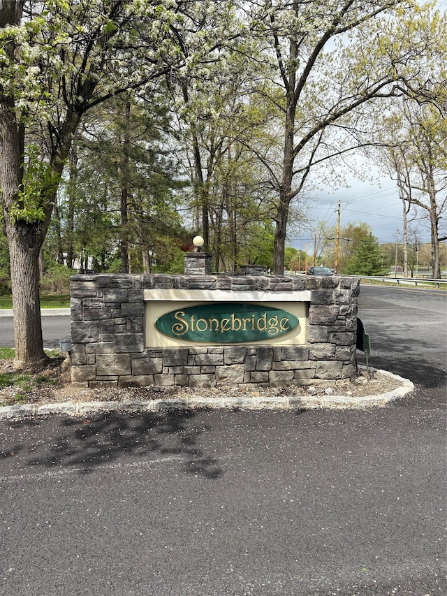 115 Turnberry Ct, Poughkeepsie, NY 12603 - view of community / neighborhood sign