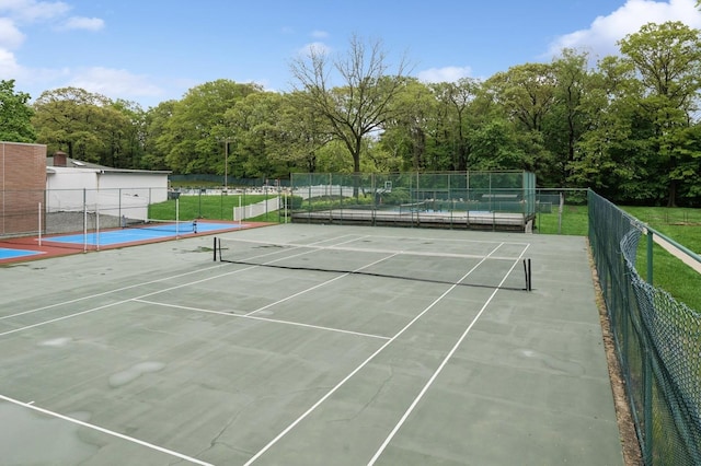 212-03 75th Ave Unit 5A, Bayside, NY 11364 - view of tennis court with fence
