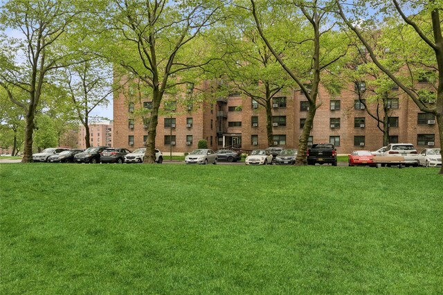 212-03 75th Ave Unit 5A, Bayside, NY 11364 - surrounding community with uncovered parking