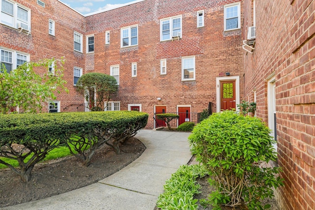 200 N Village Ave Unit D10, Rockville Centre, NY 11570 - view of surrounding community