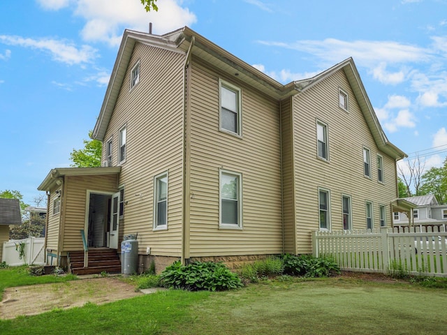 31 Highland Ave, Otisville, NY 10963 - view of side of property