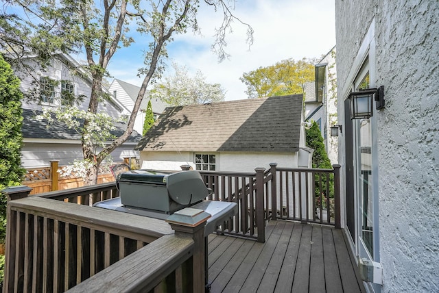 deck featuring fence