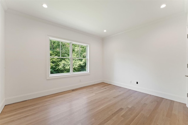 20 Carthage Ln, Scarsdale, NY 10583 - empty room featuring ornamental molding, baseboards, light wood-type flooring, and recessed lighting