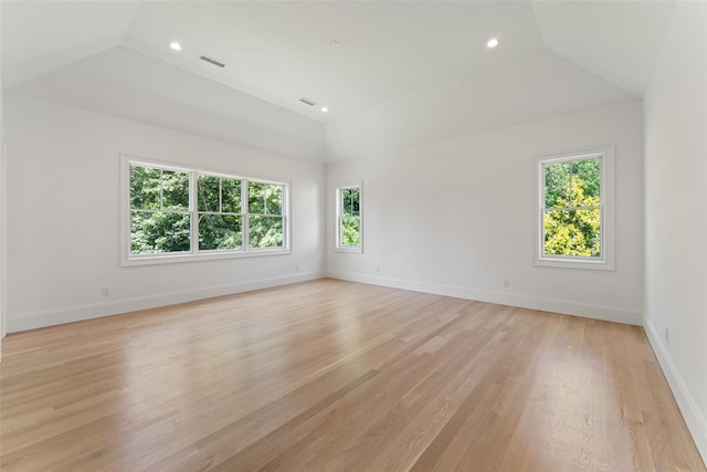20 Carthage Ln, Scarsdale, NY 10583 - empty room featuring healthy amount of natural light, lofted ceiling, light wood-style flooring, baseboards, and recessed lighting