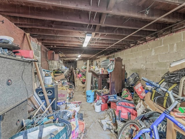 view of unfinished basement