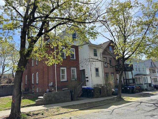 29 Cottage St, Poughkeepsie, NY 12601 - view of front of property