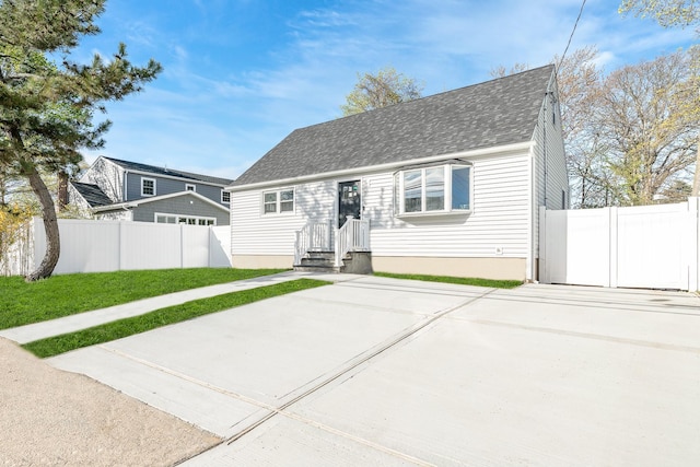 216 S Delaware Ave, Lindenhurst, NY 11757 - photo 1