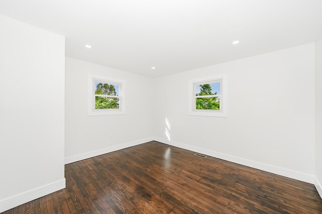 216 S Delaware Ave, Lindenhurst, NY 11757 - photo 12