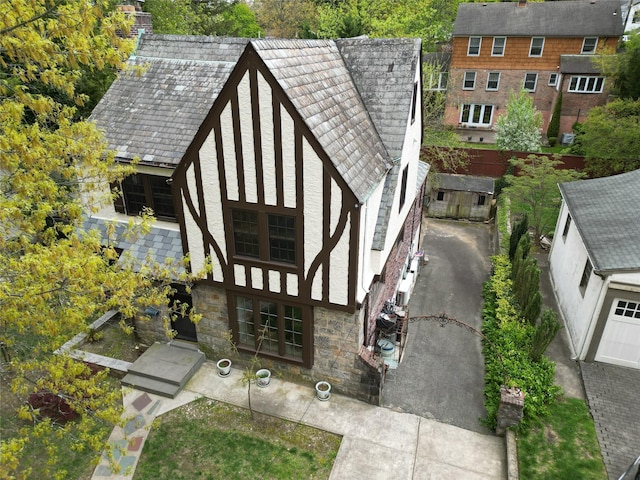 356 Hollywood Ave, Little Neck, NY 11363 - photo 1