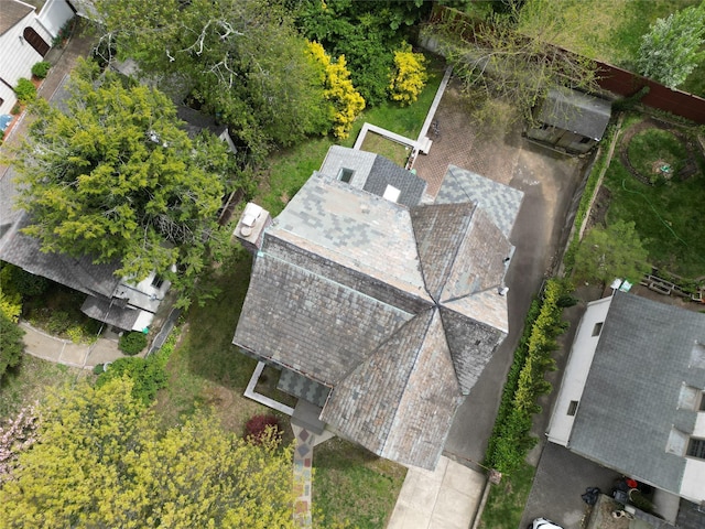 356 Hollywood Ave, Little Neck, NY 11363 - photo 2