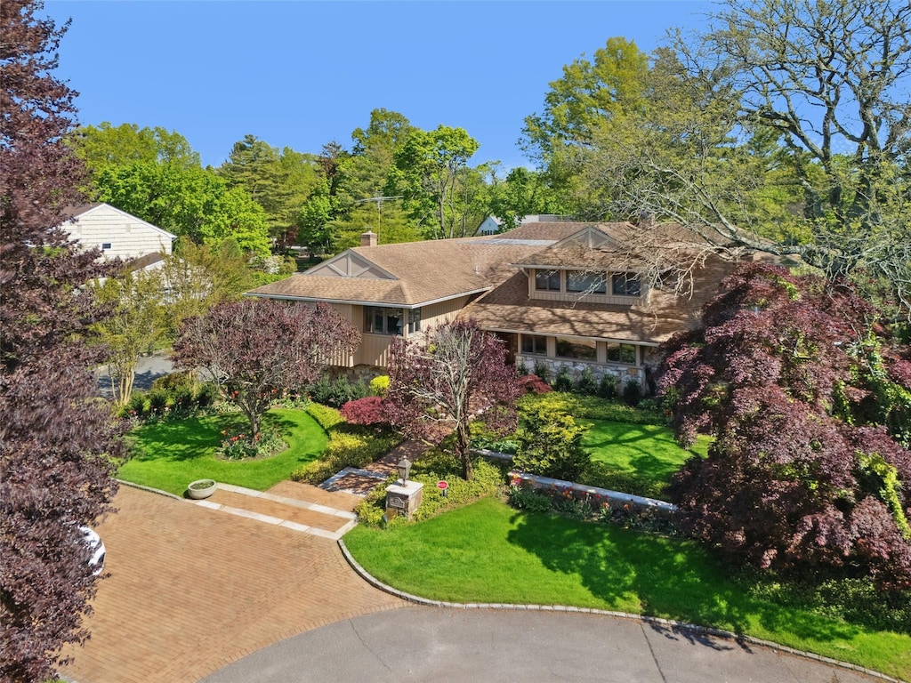 1325 Huckleberry Ln, Hewlett Harbor, NY 11557 - photo 1