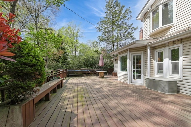 165 Tara Dr, Roslyn, NY 11576 - view of wooden terrace