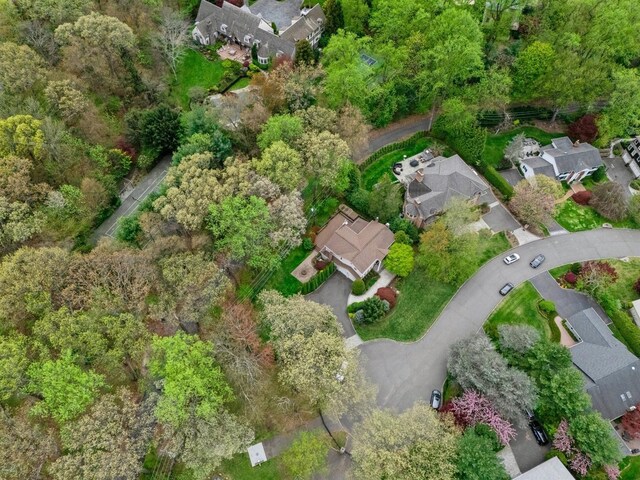 165 Tara Dr, Roslyn, NY 11576 - aerial overview of property's location with nearby suburban area