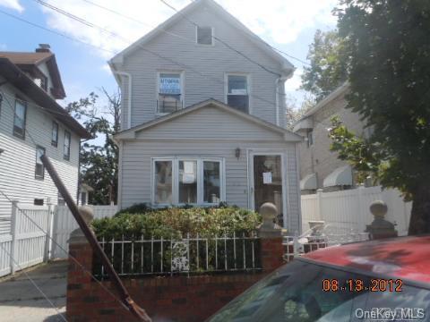 137-04 130th Ave, Jamaica, NY 11436 - photo 1