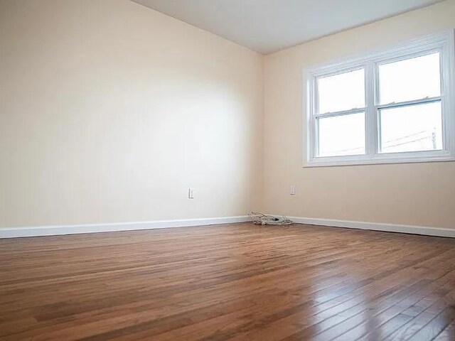 2723 Colden Ave, Bronx, NY 10469 - photo 14