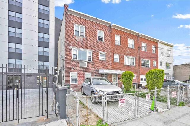 2723 Colden Ave, Bronx, NY 10469 - photo 29