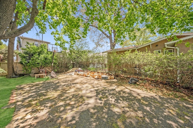 92 Ridgewood Ave, Yonkers, NY 10704 - view of yard