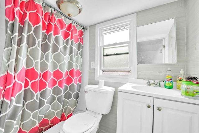 109-55 Lefferts Blvd, South Ozone Park, NY 11419 - full bath featuring vanity, a shower with curtain, and toilet