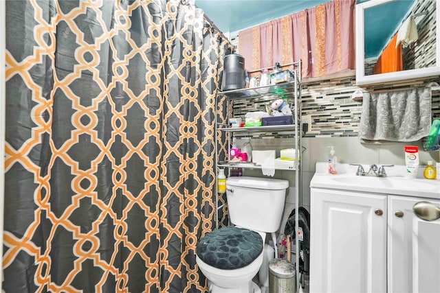109-55 Lefferts Blvd, South Ozone Park, NY 11419 - bathroom with vanity, a shower with curtain, and toilet