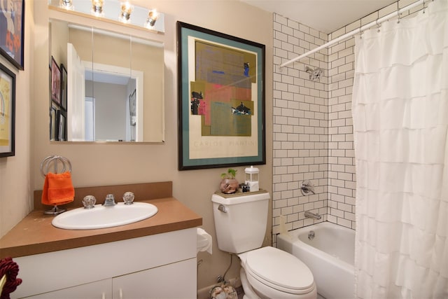 201 Hunters Run, Dobbs Ferry, NY 10522 - bathroom with shower / tub combo, toilet, and vanity