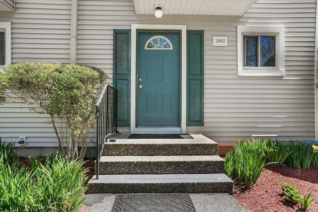 view of exterior entry