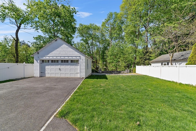15 Elmore Ave, Croton-On-Hudson, NY 10520 - detached garage featuring fence